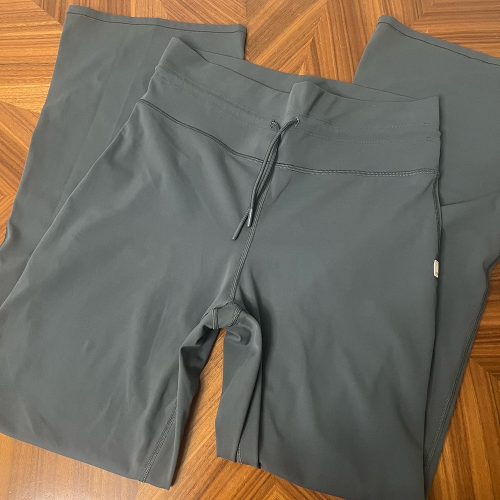 Women’s Vuori Wide Leg Daily Leggings, Size Medium